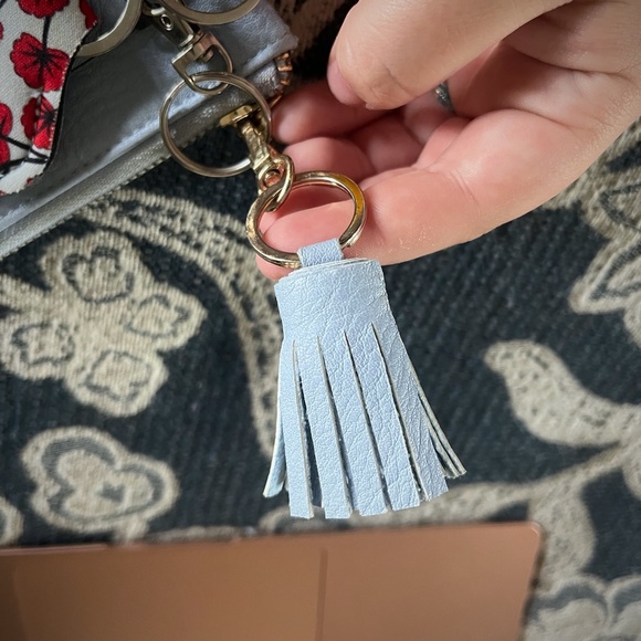 Very Cute Key Stack | Random Key Chain with Wallet - Picture 4 of 9